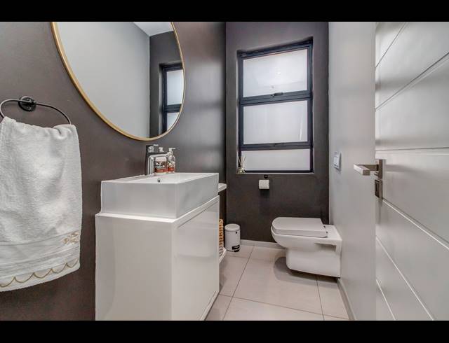 3 BEDROOM TOWNHOUSE FOR SALE IN SANDOWN
